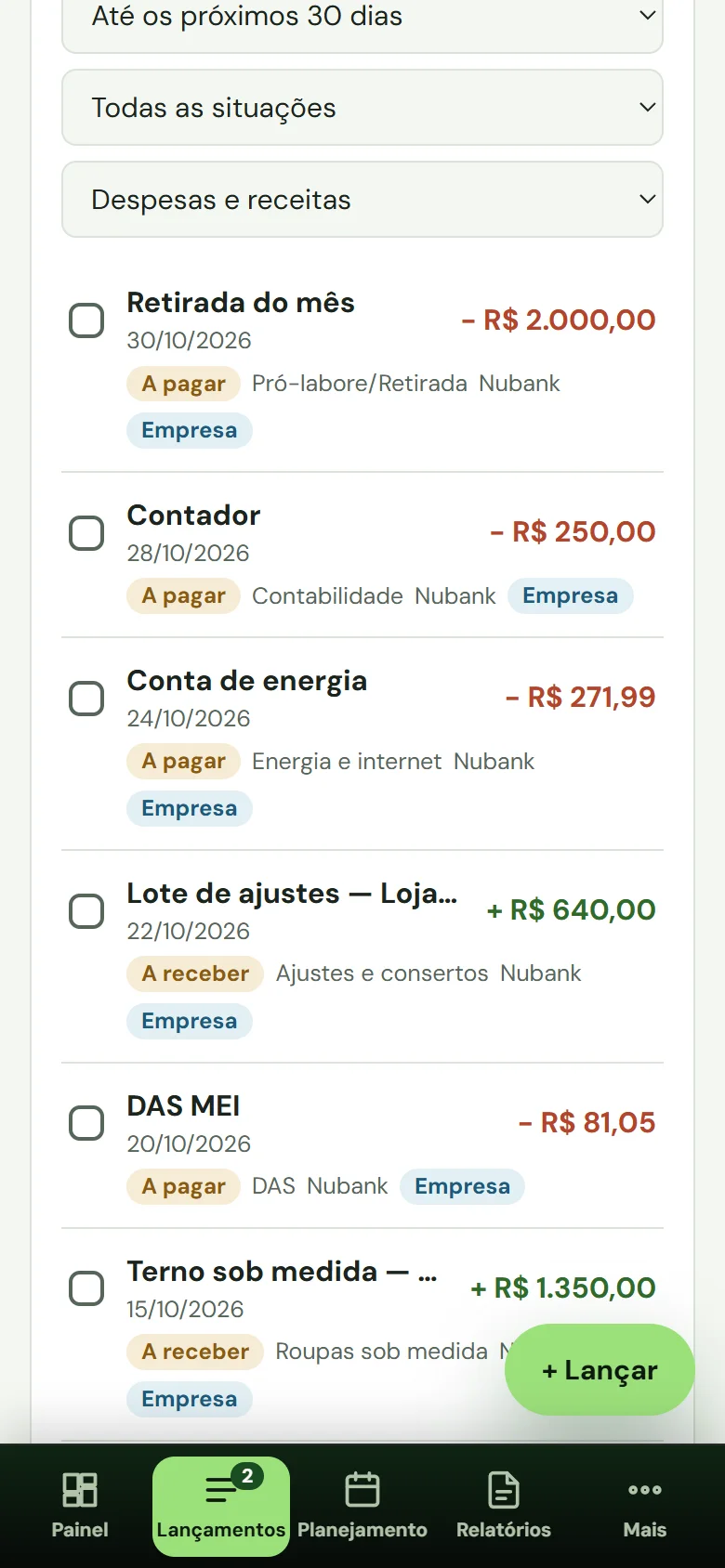 Lista de lançamentos no celular, com situação e valor de cada conta.